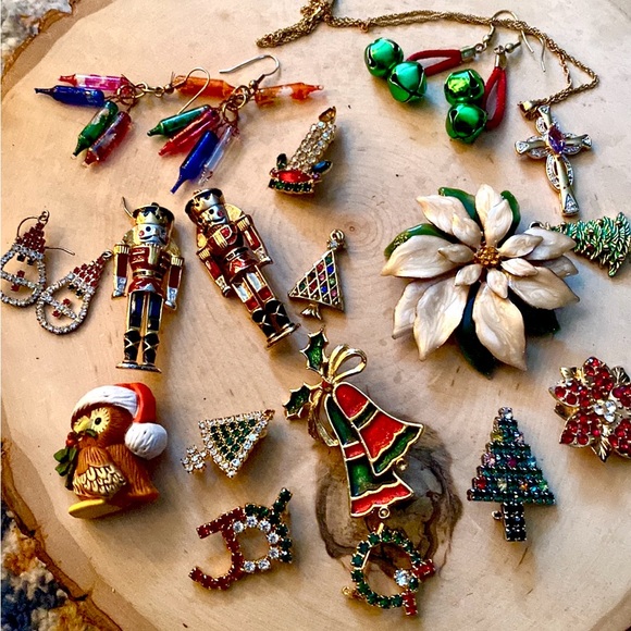 Mystery Jewelry Box- 5 designer signed- pick a favorite if you like! - Picture 7 of 16